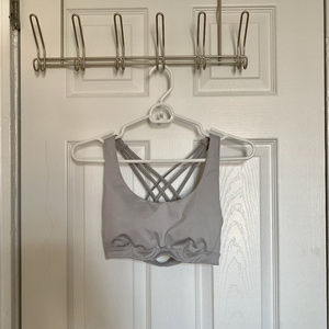 Victoria Sport Bra in Women